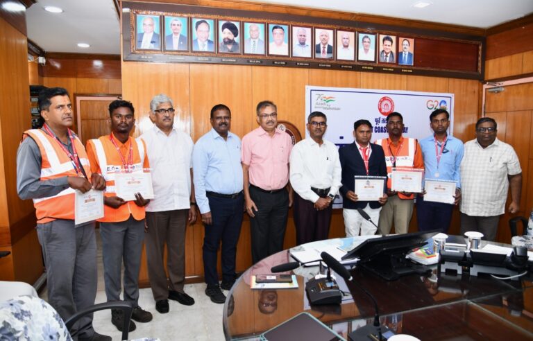 ECoR Felicitates Employees For Remarkable Vigil And Alertness