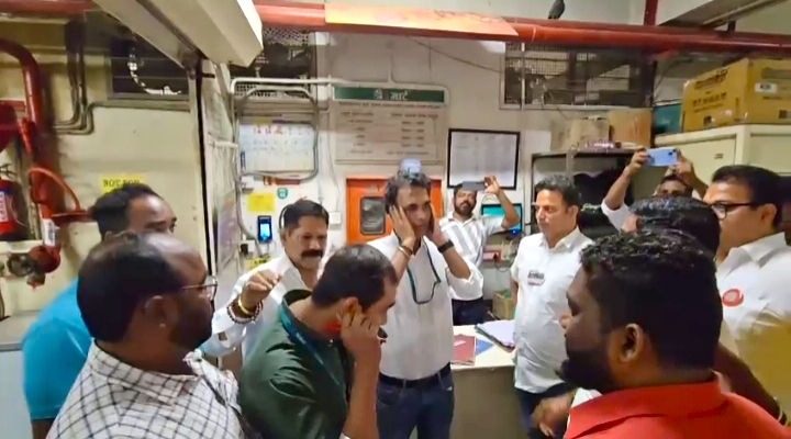 Store Employees Assaulted In Mumbai For Not Speaking Marathi