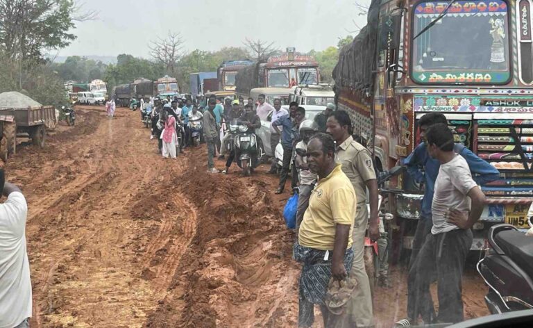 Hundreds Of Vehicles Stranded Along NH At Mohanapada In Odisha’s Koraput