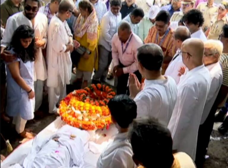 Odisha’s Legendary Poet Ramakanta Rath Cremated At Puri’s Swargadwara With State Honours
