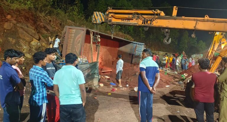 3 Die As Truck Overturns After Crashing Into Tea Stall In Odisha’s Sundargarh