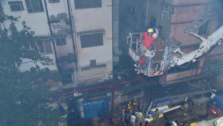 President And PM Grieve Loss Of Life In Kolkata Hotel Fire