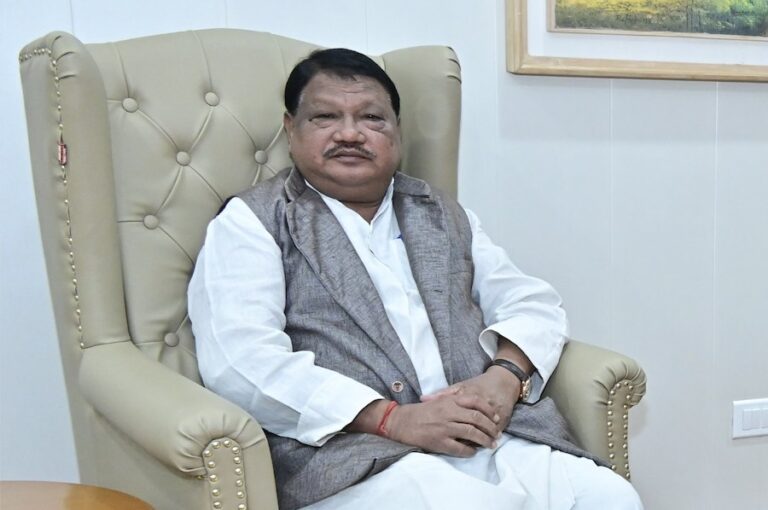 Jual Oram Gets New Private Secretary After Seeking Replacement For Odisha IAS Officer