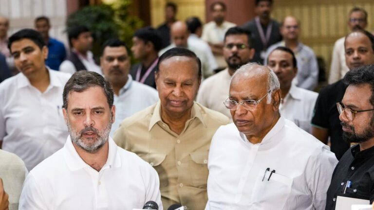 Rahul Gandhi, Mallikarjun Kharge