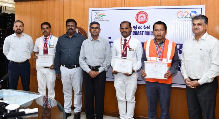 Odisha: ECoR Honours 3 Railway Employees for Exemplary Dedication & Alertness