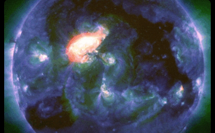 Severe Geomagnetic Storm Possible As Powerful CME Heads Towards Earth