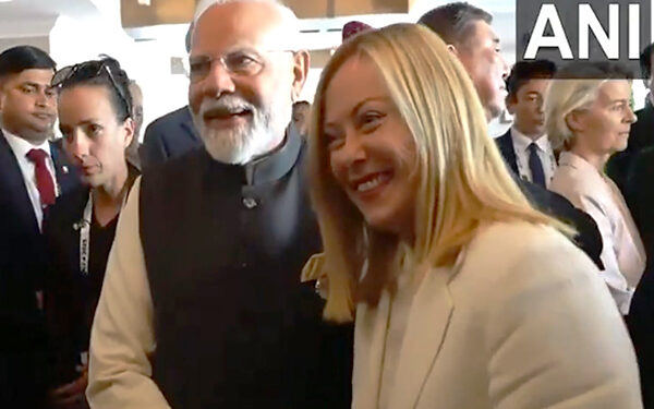 Modi and Meloni at G7