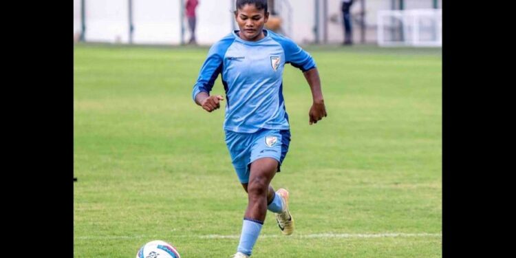 Pyari Xaxa best woman footballer