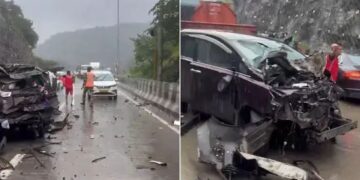 20 cars pile-up Mumbai-Pune expressway