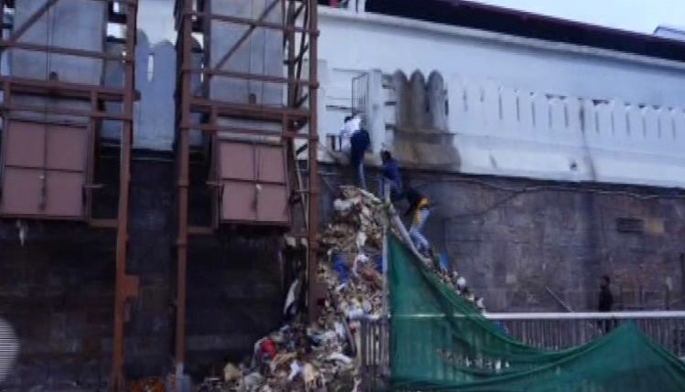 Security Breach At Puri Jagannath Temple; 4 Youths Scale Meghanada Pacheri To Enter Shrine