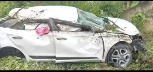 Banker From Bihar Dies, Wife & Son Critical As Car Plunges Off Bridge In Odisha