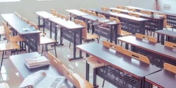 Female teacher sexually assaults student