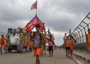 Kanwar yatra QR code directive controversy