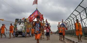 Kanwar yatra QR code directive controversy