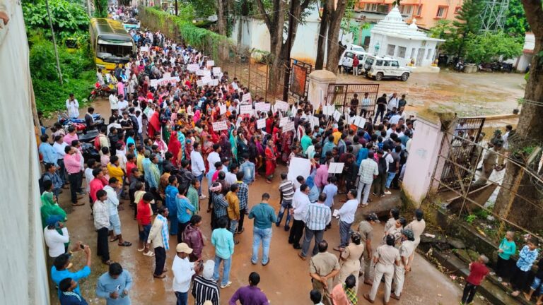 Locals Stage Protest Demanding Immediate Opening Of Bauxite Mines In Odisha’s Kalahandi