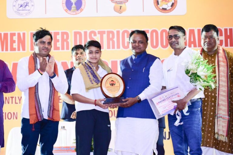 CM Mohan Majhi felicitates Sweta Rani for Asian wushu bronze