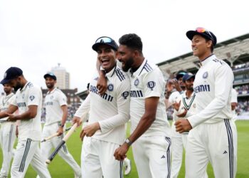 India win 5th Test by 6 runs