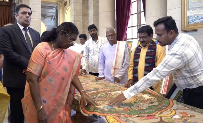 [Watch] Odisha Stories Told Through ‘Pattachitra’ At Rashtrapati Bhavan