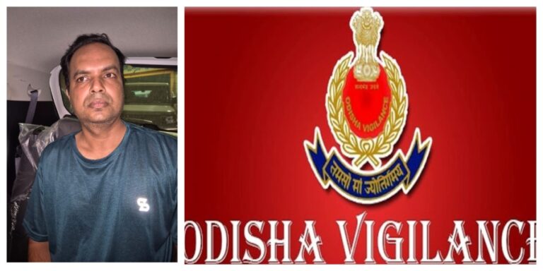 Odisha Vigilance Nabs Clerk While Taking Bribe In Nandapur BEO Office