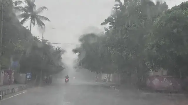 Fresh Low Pressure To Trigger Prolonged Heavy Rain Spell In Odisha; Yellow Warning By IMD For A Week