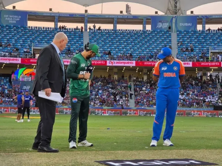 India Pakistan no handshake