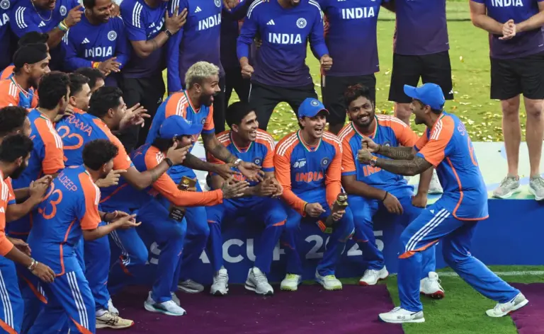 India celebrate without trophy