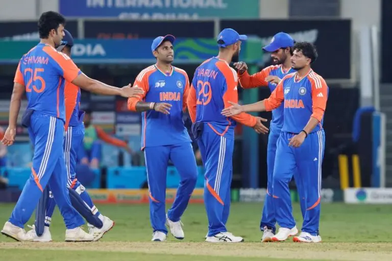 India restrict Pakistan to 171 for 5