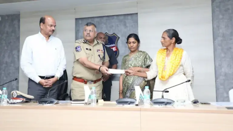 Kishenji's widow Padmavathi surrenders