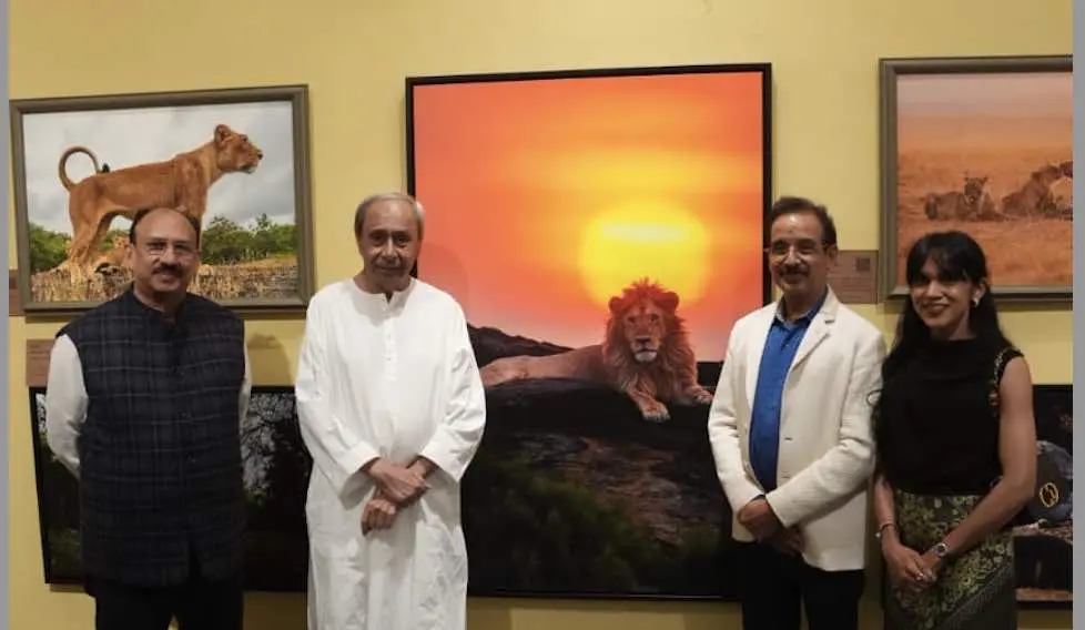 Naveen Patnaik Visits 'Heart Beats' Wildlife Charity Exhibition In Delhi | OdishaBytes
