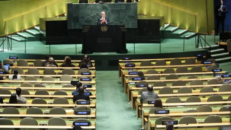 Netanyahu empty hall speech