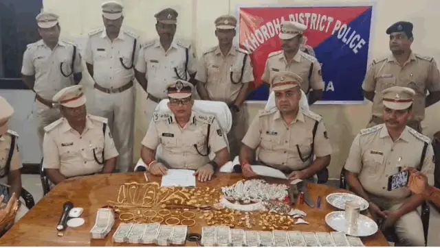 3 Arrested In Rs 11.55 Cr Jewellery Shop Robbery In Odisha’s Khurda, Gold & Cash Recovered