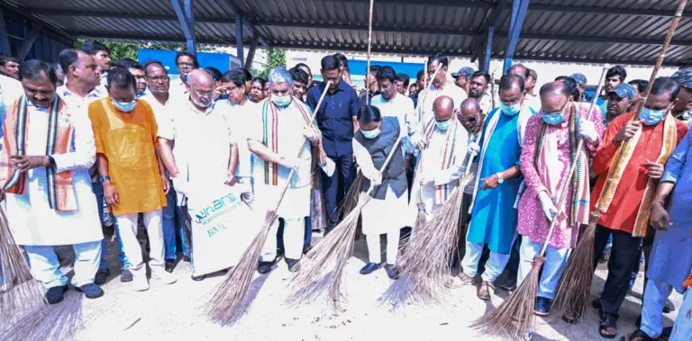 Odisha CM, Others Join ‘Swachhata Hi Seva’ Campaign On PM Modi’s Birthday