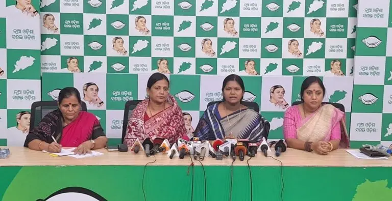 BJD Women Leaders Slam Odisha CM Over Viral Video Of Conversation With Durgapur Rape Survivor