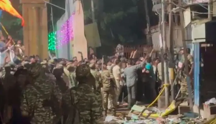 DCP Among 6 Injured In Violent Clash During Durga Idol Immersion Procession In Cuttack | OdishaBytes