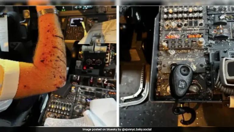 Boeing 737 plane's windshield cracks