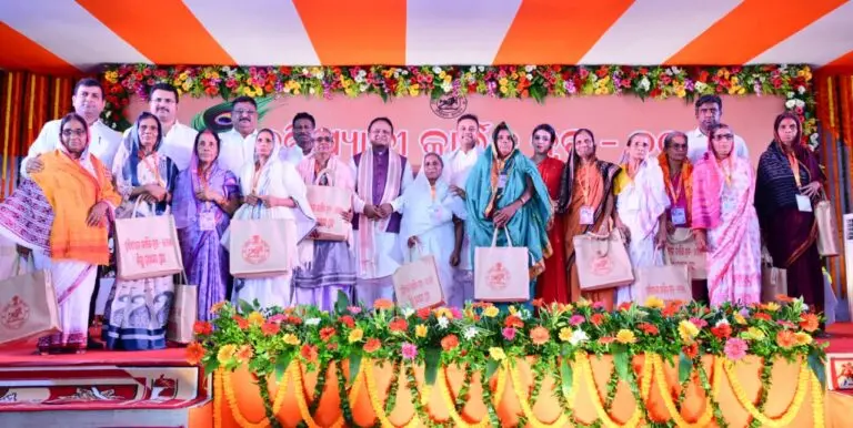 Odisha CM Meets Habisyalis In Puri, Announces Digital Registration From Next Year