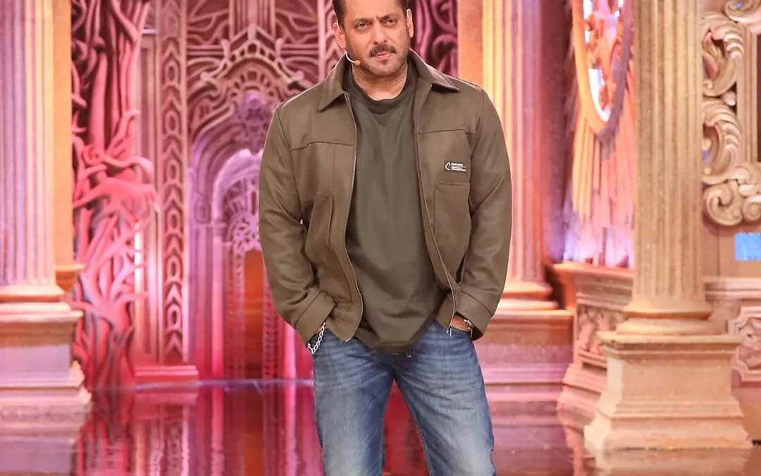 Salman Khan Blames Kunickaa Sadanand For Amaal & Abhishek’s Fight, Schools Ashnoor For Her Arrogance