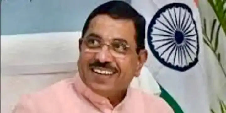 India Well On Track To Achieve Its Target Of 500 GW Non-Fossil Energy Generation By 2030: Minister