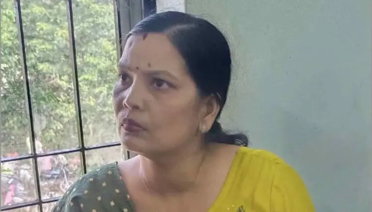 Begunia Tehsil Office Staffer Nabbed By Odisha Vigilance Taking Rs 8K Bribe