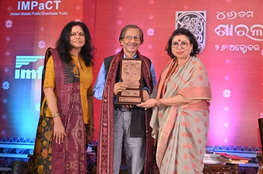 Salara Puraskar for Devdas Chhotray
