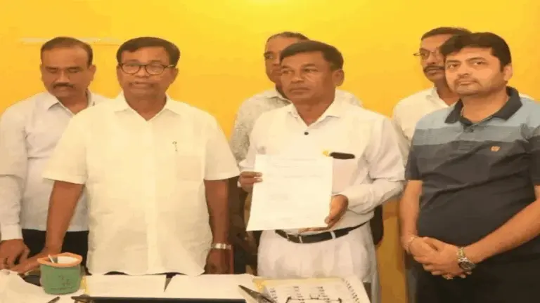 Congress Candidate Ghasiram Majhi Files Nomination For Nuapada By-Election In Odisha