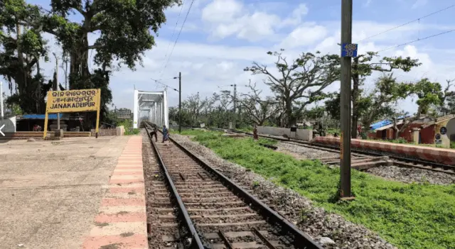 15-Yr-Old Boy Dies After Being Hit By Train While Filming Reel In Odisha’s Puri