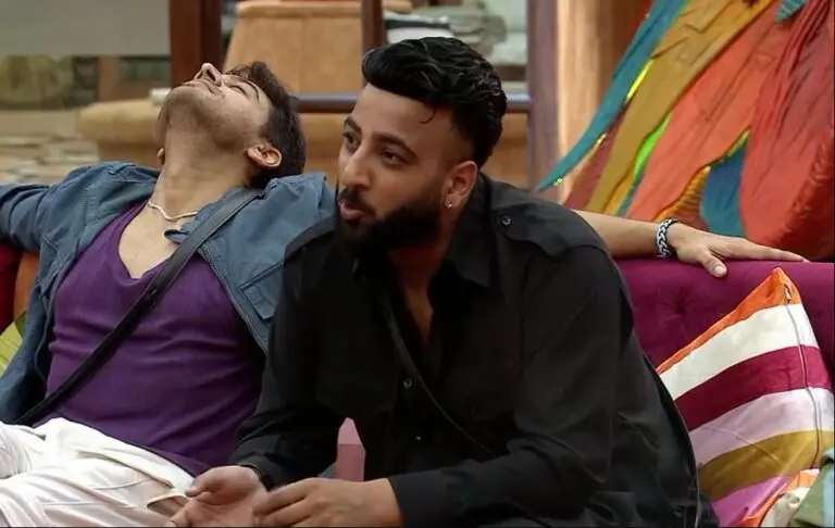 ‘Bigg Boss 19’s Awez Darbar Takes A Dig At Shehbaz Badesha For His Poor Jokes