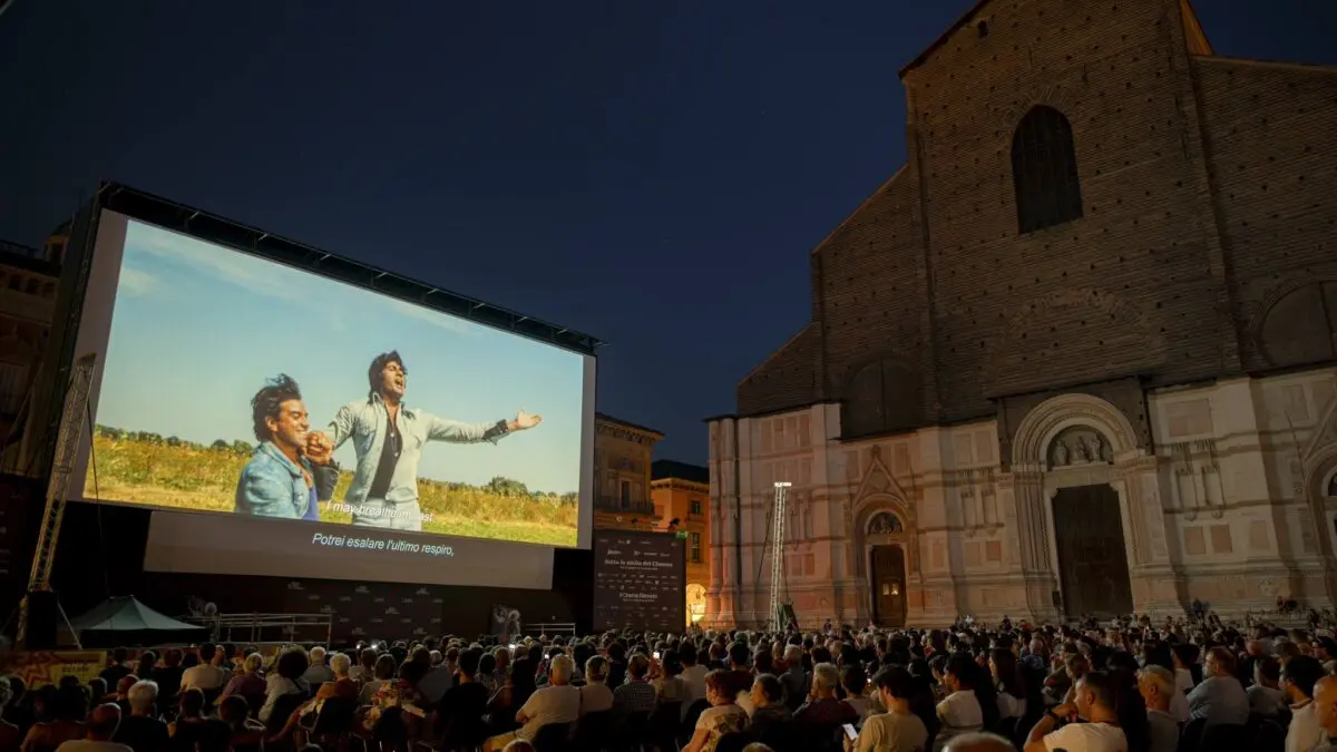 London Film Festival To Hold Special Screening Of ‘Sholay’ With Its Original Ending & Deleted Scenes