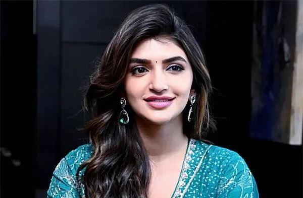 Is Sreeleela Replacing Janhvi Kapoor In Karan Johar’s ‘Dostana 2’?