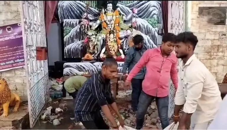 3 Injured In Ceiling Collapse At Cuttack Rajabagicha Puja Mandap, 2nd Mishap On Maha Navami