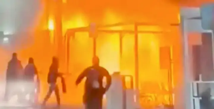 Major Fire At UN COP30 Climate Summit In Brazil, Narrow Escape For Officials, Including Indian Delegation