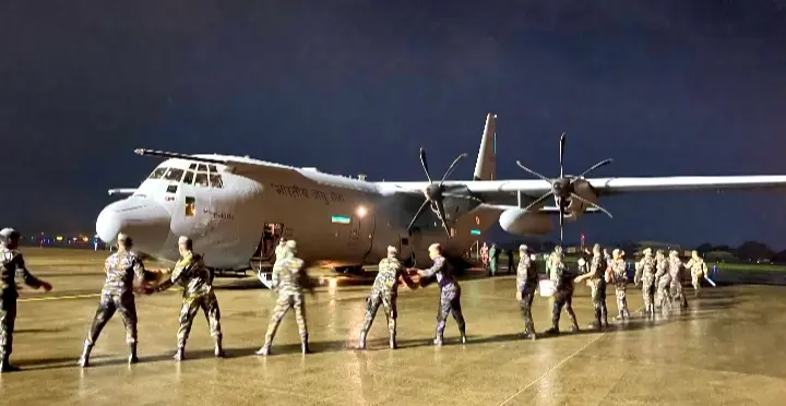 India Sends Relief, Rescue Teams As Sri Lanka Reels Under Cyclone Ditwah’s Impact; More Help Assured