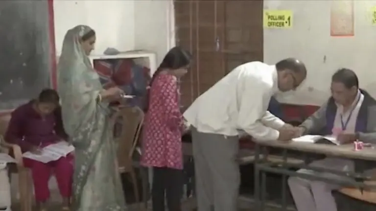 Polling Underway For Nuapada Bypoll; 2.53 Lakh Voters To Decide Fate Of 14 Candidates