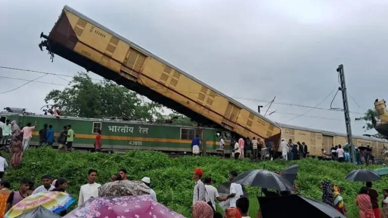 Death Toll Rises To 11 In Chhattisgarh Train Crash; Probe Focuses On Signal Breach And Driver Error